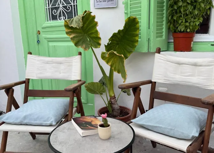 Bloom Yard Lägenhet Triovasálos